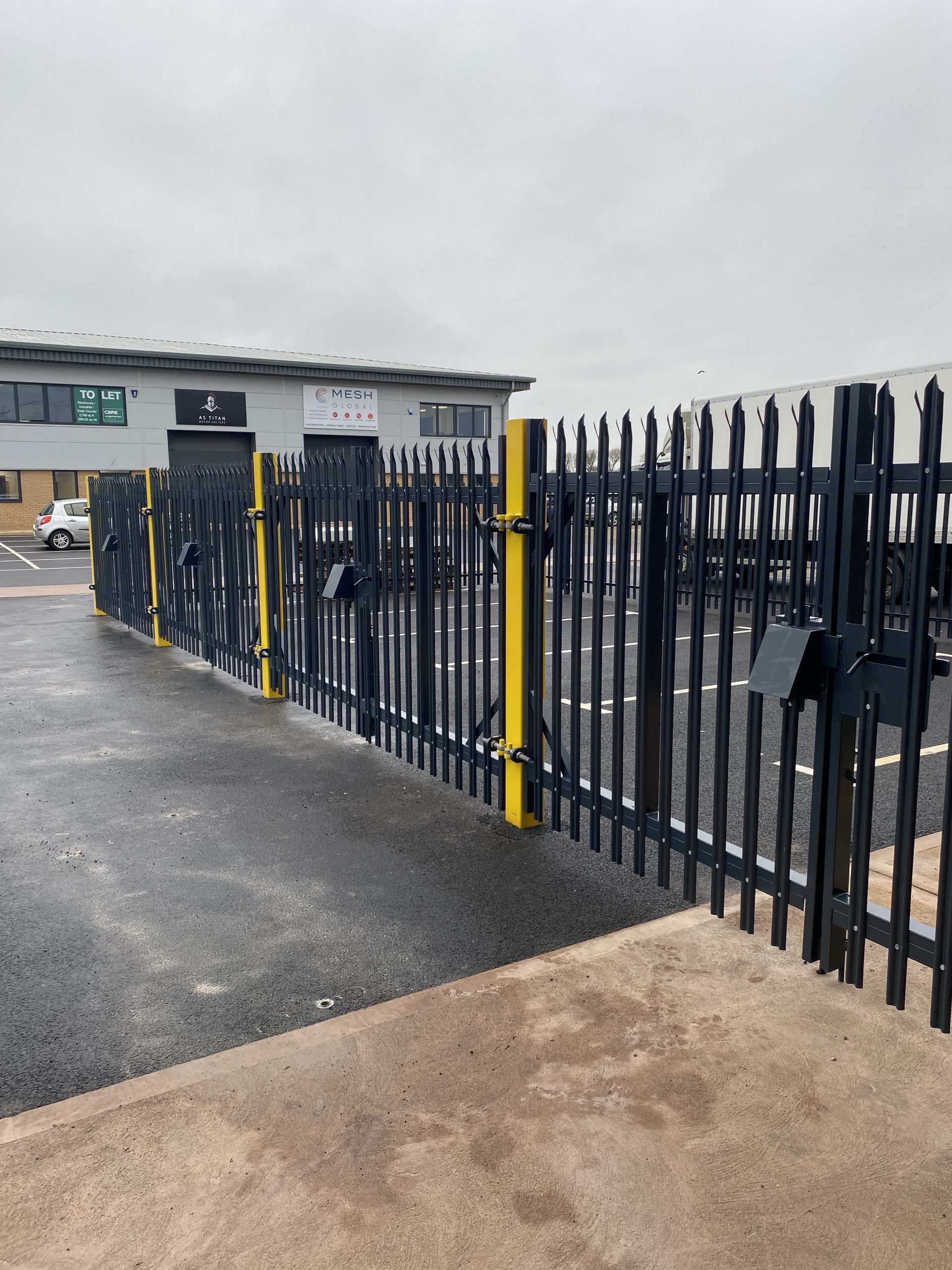 STEEL PALISADE SERVICES In Somerset Callaghan Fencing